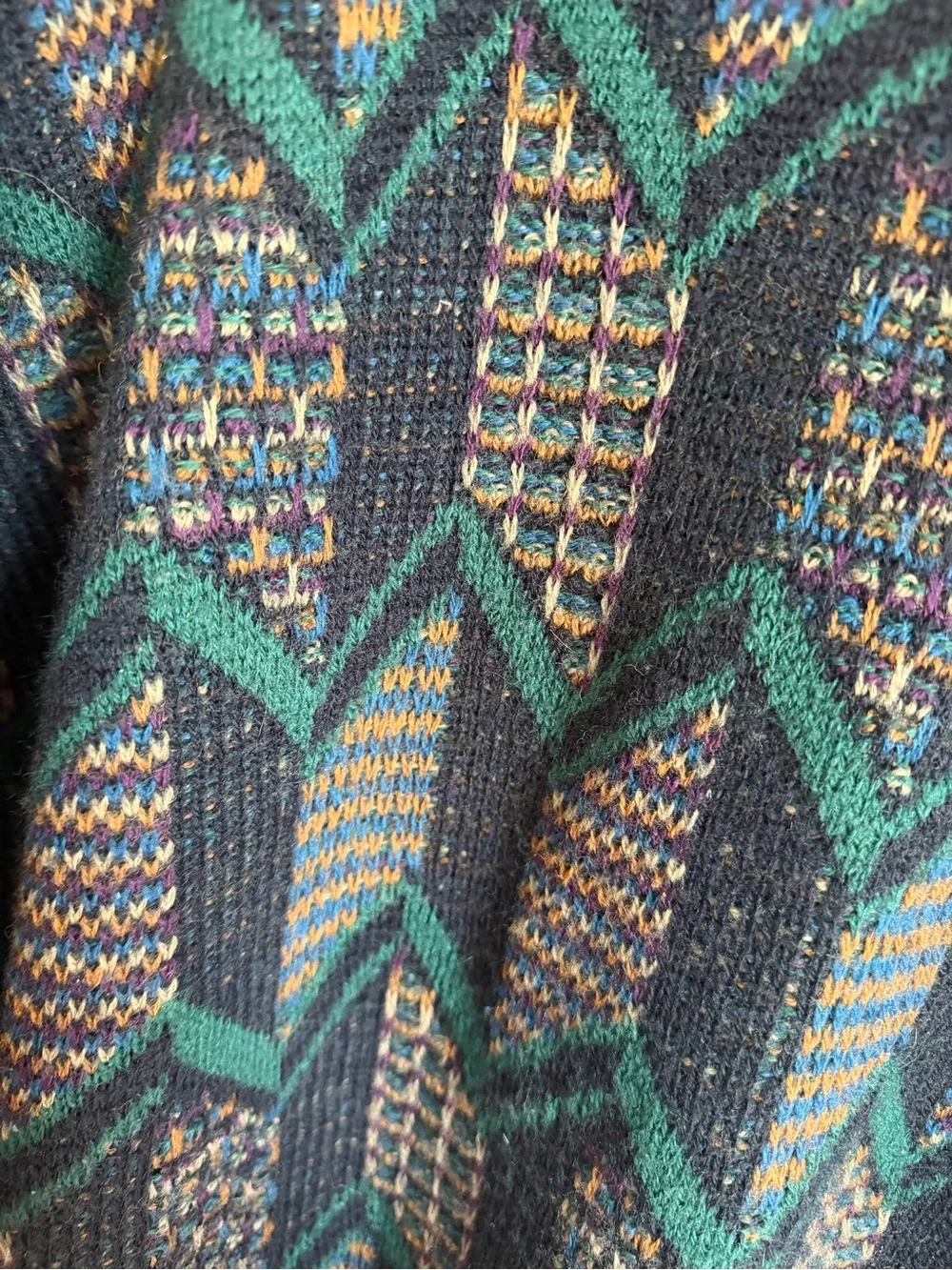 Vintage Pendleton 100% Virgin Wool Navy Geometric Crewneck Sweater Men’s Size XL